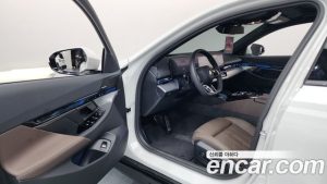 BMW 5-Series 520i M Sport 2025 года из Южной Кореи