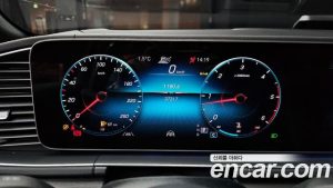 Mercedes-Benz GLS-Class GLS400d 4MATIC 2023 года из Южной Кореи