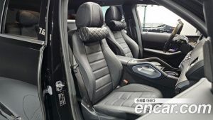 Mercedes-Benz GLS-Class GLS400d 4MATIC 2023 года из Южной Кореи