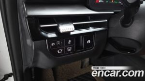 Kia Sportage HEV 1.6 4WD 2025 года из Южной Кореи