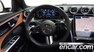 Mercedes-Benz C-Class C200 AMG Line 2025 года из Южной Кореи