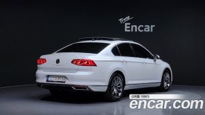 Volkswagen Passat 2.0 TDI Prestige 2022 года из Южной Кореи