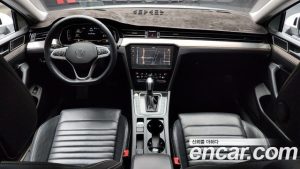 Volkswagen Passat 2.0 TDI Prestige 2022 года из Южной Кореи