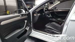 Volkswagen Passat 2.0 TDI Prestige 2022 года из Южной Кореи