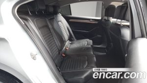 Volkswagen Passat 2.0 TDI Prestige 2022 года из Южной Кореи