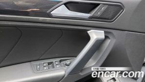 Volkswagen Tiguan 2.0 TDI Premium 2022 года из Южной Кореи