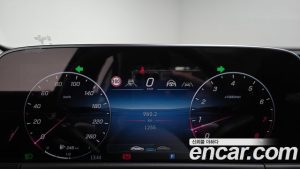 Mercedes-Benz E-Class E200 Avantgarde 2025 года из Южной Кореи