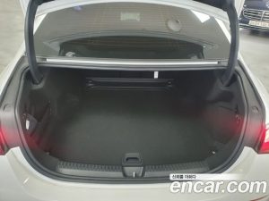 Mercedes-Benz E-Class E200 Avantgarde 2024 года из Южной Кореи
