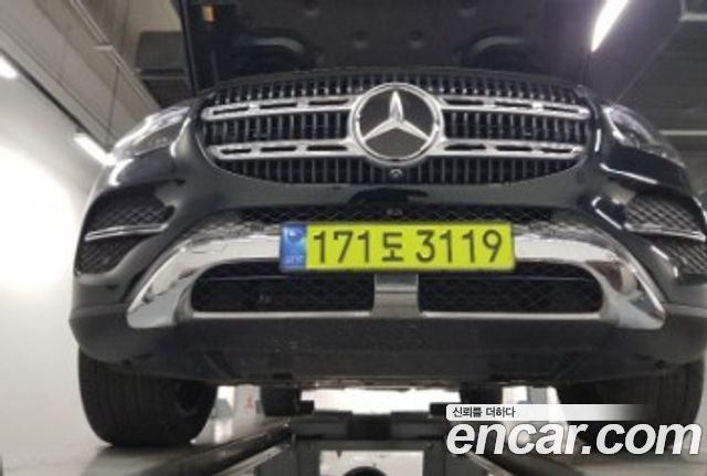 Mercedes-Benz GLE-Class GLE300d 4MATIC 2025 года из Кореи