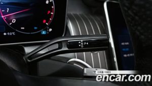 Mercedes-Benz GLC-Class GLC300 4MATIC AMG Line 2025 года из Южной Кореи
