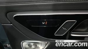 Mercedes-Benz GLC-Class GLC300 4MATIC AMG Line 2025 года из Южной Кореи