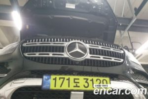 Mercedes-Benz GLE-Class GLE300d 4MATIC 2025 года из Южной Кореи