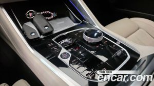 BMW X6 xDrive40i M Sport PRO Special Edition 2025 года из Южной Кореи