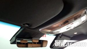Genesis GV70 2.5T Бензин AWD 2025 года из Южной Кореи