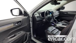 Renault-KoreaSamsung QM6 2.0 GDe Premiere 2WD 2023 года из Южной Кореи