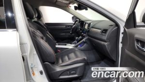 Renault-KoreaSamsung QM6 2.0 GDe Premiere 2WD 2023 года из Южной Кореи