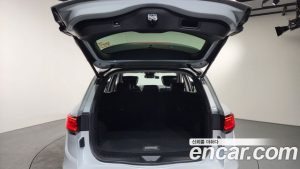 Renault-KoreaSamsung QM6 2.0 GDe Premiere 2WD 2023 года из Южной Кореи