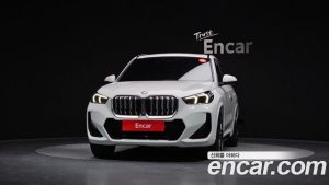 BMW iX1 xDrive 30 M Sport 2023 года из Южной Кореи