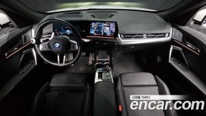 BMW iX1 xDrive 30 M Sport 2023 года из Южной Кореи