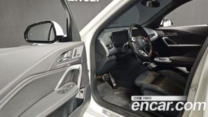 BMW iX1 xDrive 30 M Sport 2023 года из Южной Кореи