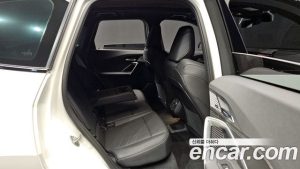 BMW iX1 xDrive 30 M Sport 2023 года из Южной Кореи