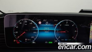 Mercedes-Benz GLE-Class GLE300d 4MATIC 2023 года из Южной Кореи