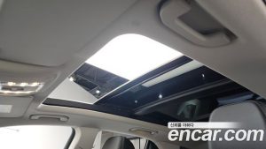 Mercedes-Benz GLE-Class GLE300d 4MATIC 2023 года из Южной Кореи