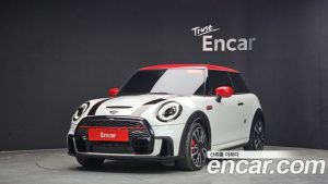 Mini Cooper JCW 2024 года из Южной Кореи