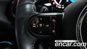 Mini Cooper JCW 2024 года из Южной Кореи