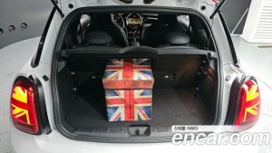 Mini Cooper JCW 2024 года из Южной Кореи