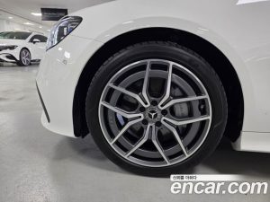 Mercedes-Benz E-Class E300d 4MATIC Coupe 2023 года из Южной Кореи