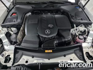 Mercedes-Benz E-Class E300d 4MATIC Coupe 2023 года из Южной Кореи