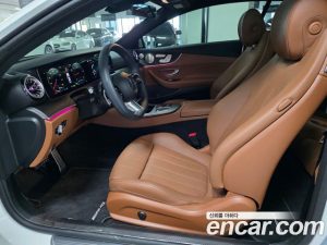 Mercedes-Benz E-Class E300d 4MATIC Coupe 2023 года из Южной Кореи