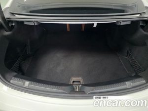 Mercedes-Benz E-Class E300d 4MATIC Coupe 2023 года из Южной Кореи
