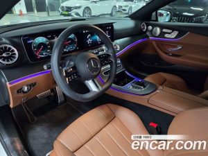 Mercedes-Benz E-Class E300d 4MATIC Coupe 2023 года из Южной Кореи