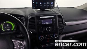 Renault-KoreaSamsung QM6 Quest 2.0 LPe LE 2WD 2024 года из Южной Кореи