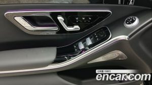 Mercedes-Benz S-Class S350 d 4MATIC 2025 года из Южной Кореи