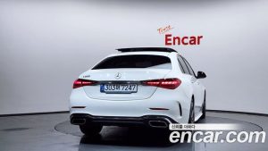 Mercedes-Benz C-Class C200 AMG Line 2024 года из Южной Кореи