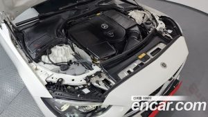 Mercedes-Benz C-Class C200 AMG Line 2024 года из Южной Кореи