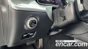 Mercedes-Benz C-Class C200 AMG Line 2024 года из Южной Кореи