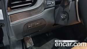 Lexus LS 3.5 Luxury AWD 2024 года из Южной Кореи