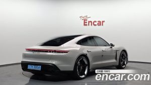 Porsche Taycan GTS 2023 года из Южной Кореи