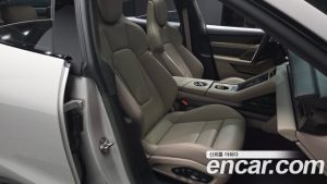 Porsche Taycan GTS 2023 года из Южной Кореи