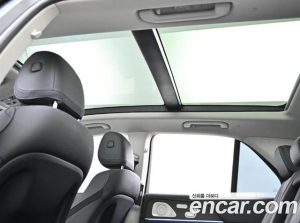 Mercedes-Benz GLE-Class GLE450 4MATIC 2025 года из Южной Кореи