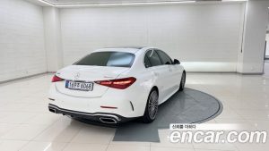 Mercedes-Benz C-Class C300 4MATIC AMG Line 2024 года из Южной Кореи