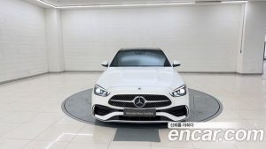 Mercedes-Benz C-Class C300 4MATIC AMG Line 2024 года из Южной Кореи