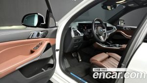 BMW X5 xDrive 40d M Sport Online Exclusive Edition 2025 года из Южной Кореи