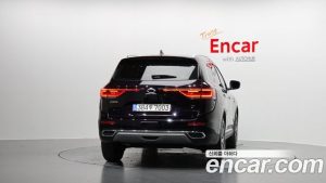 Renault-KoreaSamsung QM6 2.0 GDe RE Signature 2WD 2023 года из Южной Кореи