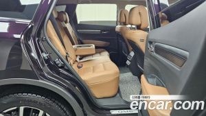 Renault-KoreaSamsung QM6 2.0 GDe RE Signature 2WD 2023 года из Южной Кореи