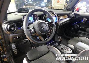 Mini Cooper JCW 2023 года из Южной Кореи